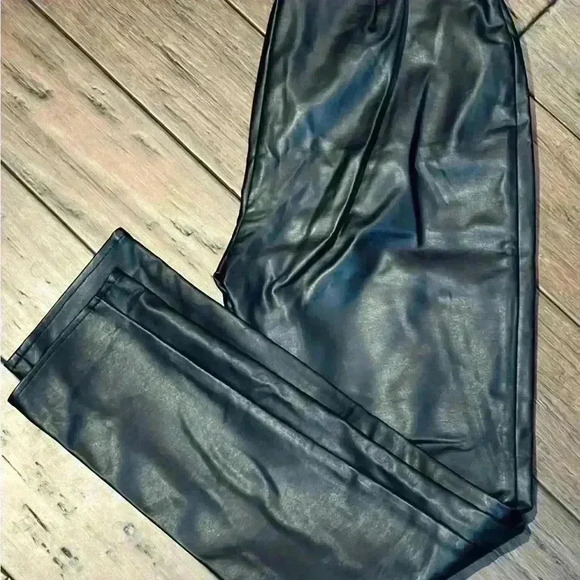 LAUREN RALPH LAUREN faux leather high rise size 10 - Picture 3 of 8